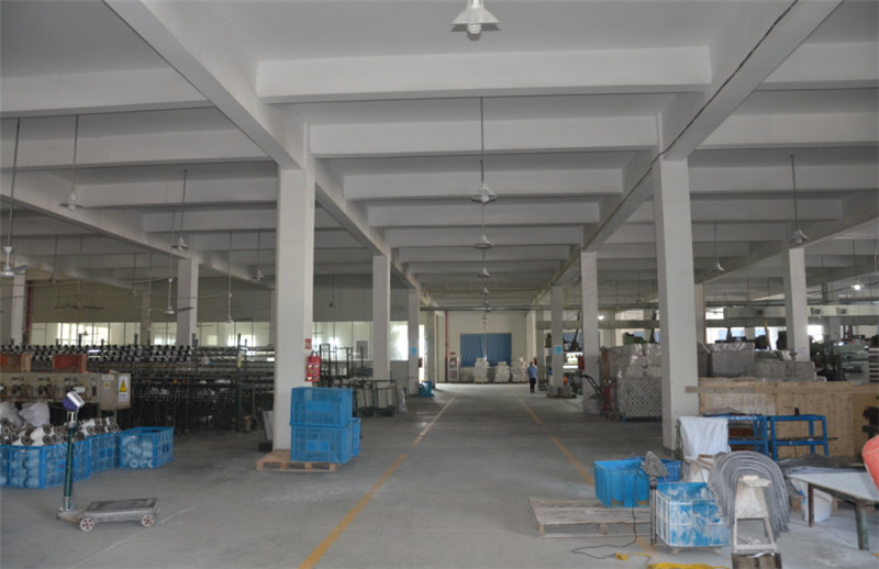 Ningbo Xinyan Friction Materials Co., Ltd. linea di produzione del produttore